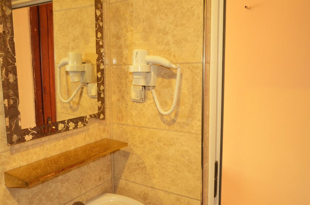 איסטמבול Hotel Yonca מראה חיצוני תמונה